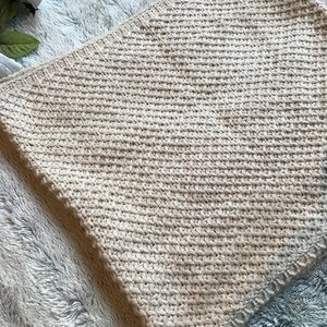Accessories - Neck warmer scarf. Accessories - Neck warmer scarf.